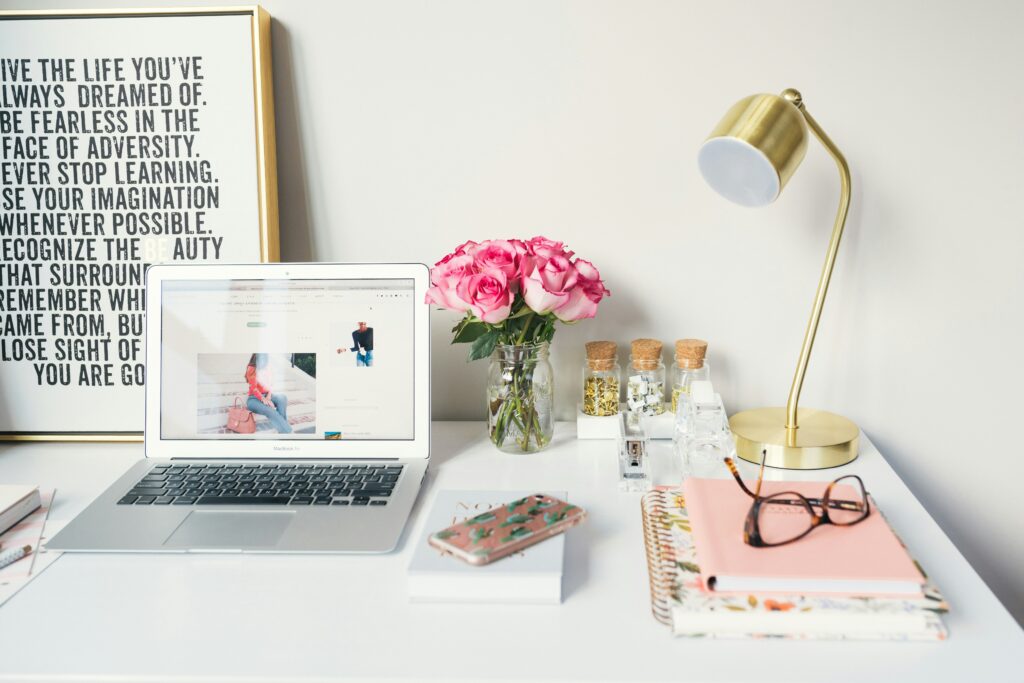 Immagine in evidenza di Hello World